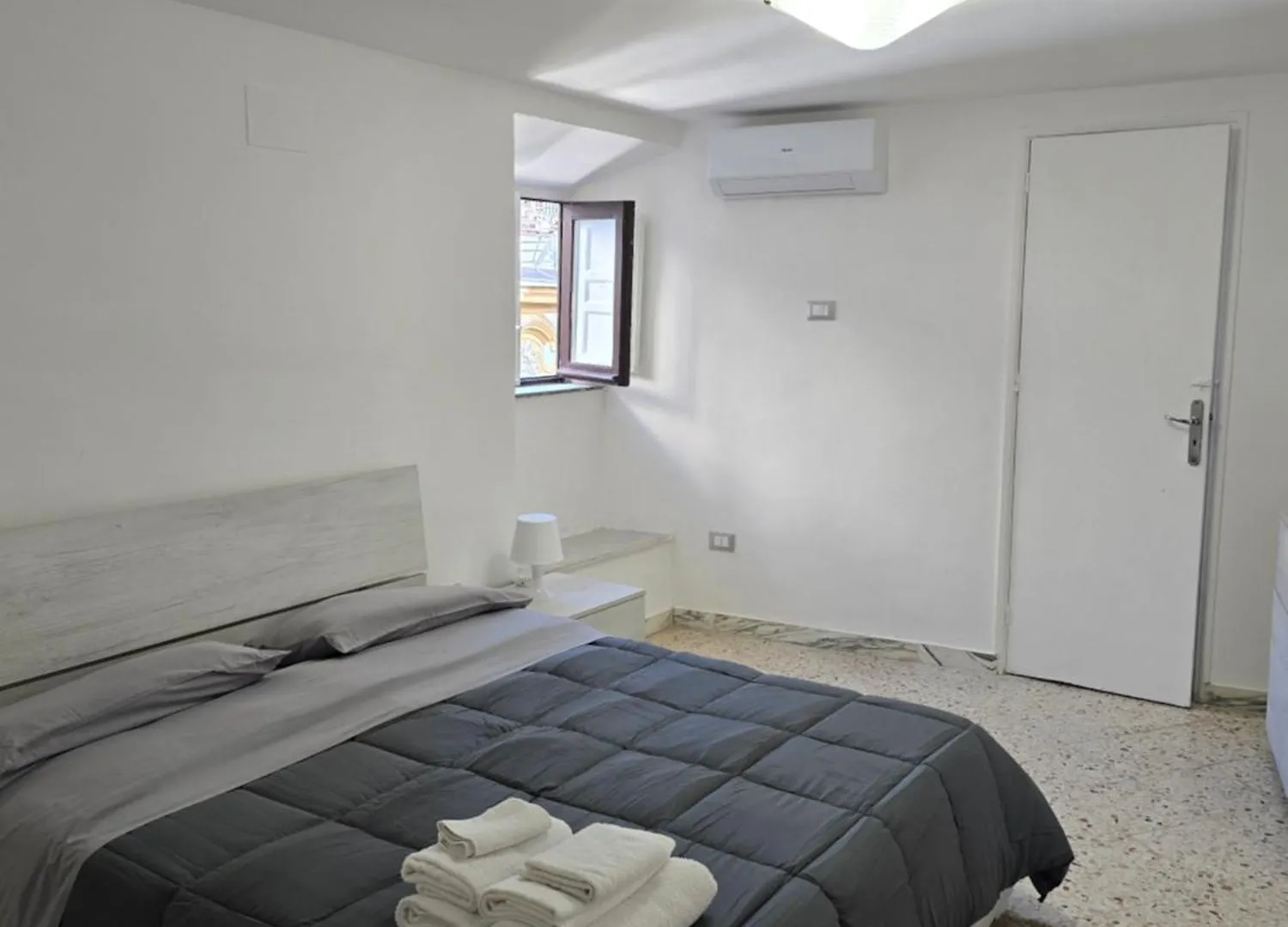 Mak House Hotel Palermo 0*,  Olaszország